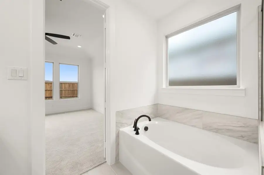7424 Autumn Hill- Primary Suite-5