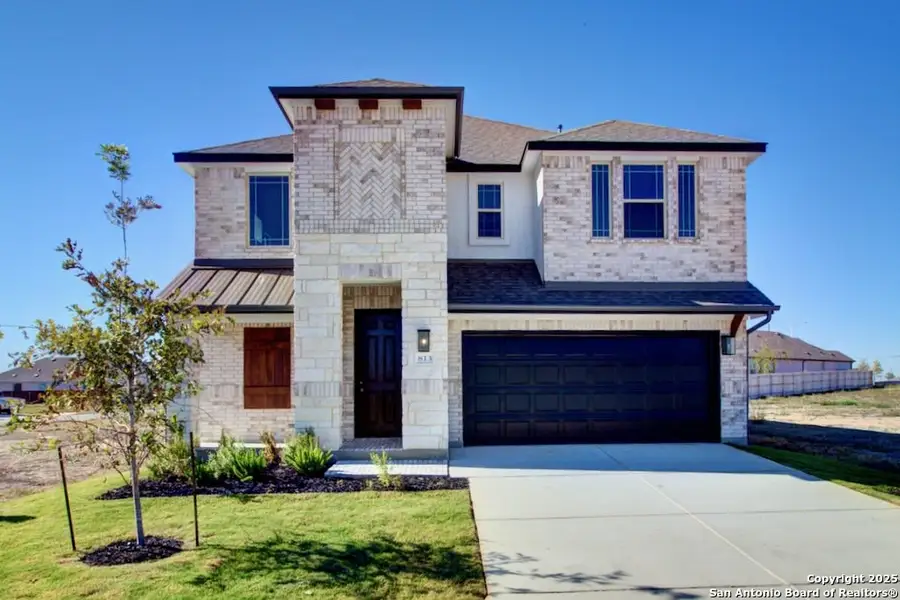 Front exterior of a new home in Sunflower Ridge, New Braunfels, TX, highlighting curb appeal (Image 1).
