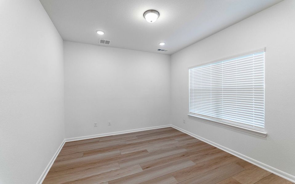 Spacious, unfurnished interior of a new home in Solterra, Mesquite (Image 20). Spacious, unfurnished interior of a new home in Solterra, Mesquite (Image 20).
