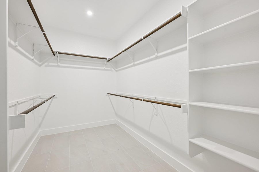 Spacious, unfurnished interior of a new home in Persimmon, Buda (Image 20). Spacious, unfurnished interior of a new home in Persimmon, Buda (Image 20).