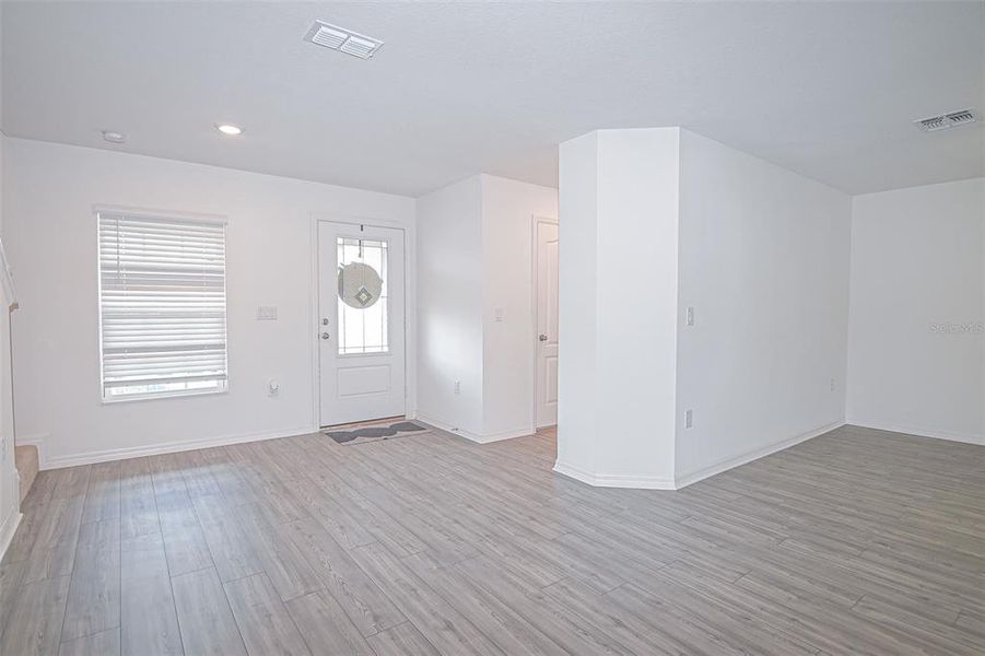 Spacious, unfurnished interior of a new home in , Kissimmee (Image 20).