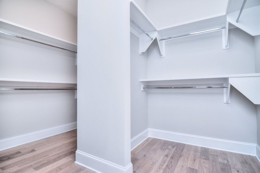 Representative unfurnished interior of a home built from the St Andrews by Greybrook Homes in Edmunds Farm, Clover (Image 46).