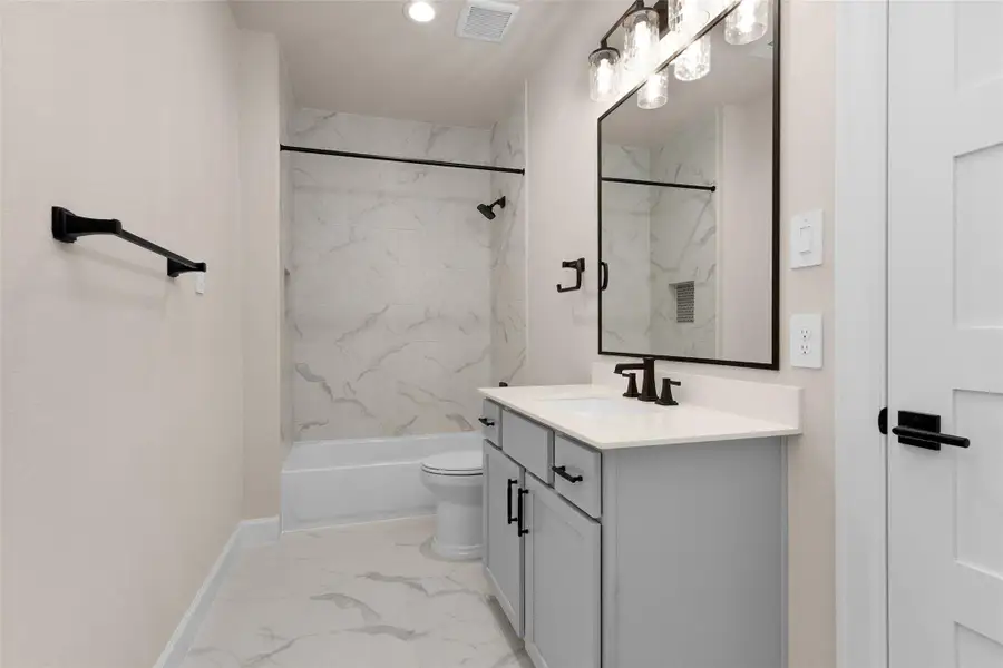 Image 49 of a home in .