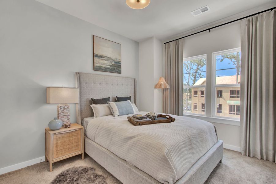 Additional Bedroom Additional Bedroom