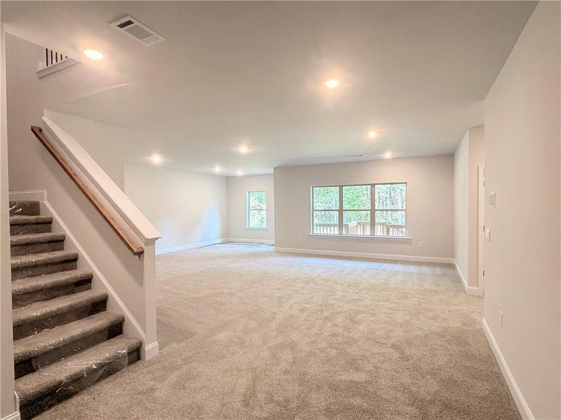 Spacious, unfurnished interior of a new home in Magnolia Villas, Cornelia (Image 26).