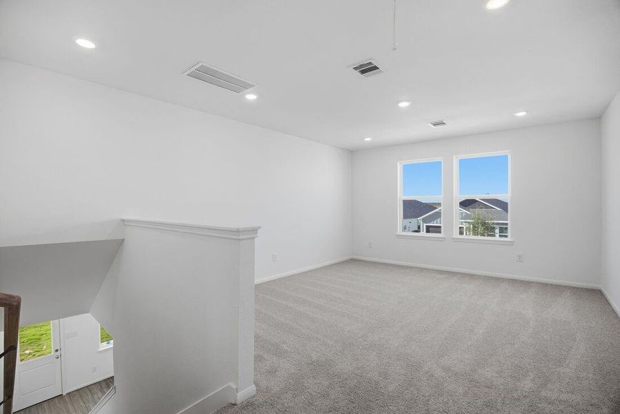 21847 Honey Scent ~ Ready Now