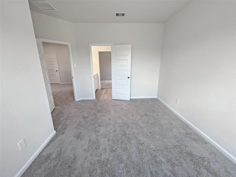 The Georgetown II- Bedroom 3. Sample image for illustration; upgrades, options, and colors may vary.