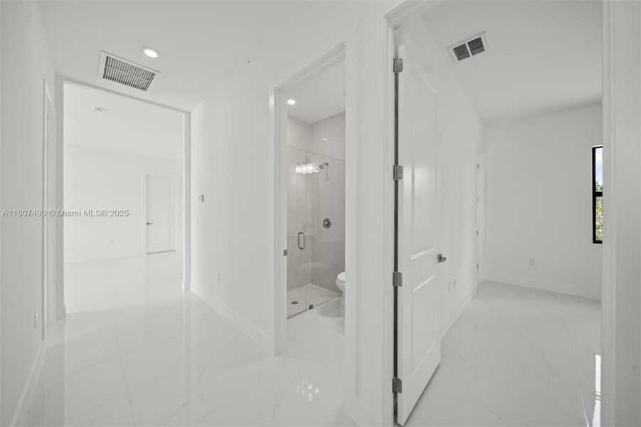 Image 20 of a home in . Image 20 of a home in .