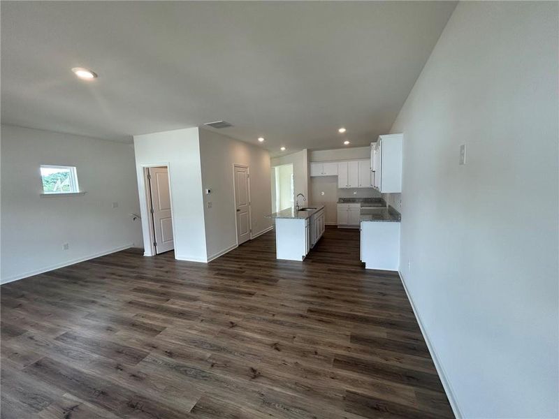 Spacious, unfurnished interior of a new home in Old Salem Crossing, Conyers (Image 28).