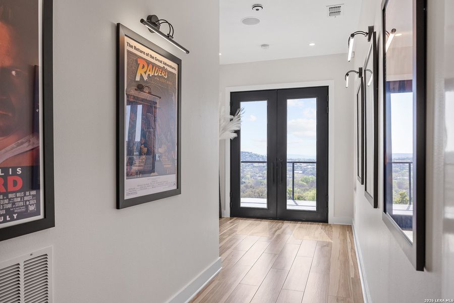 Image 76 of a home in .