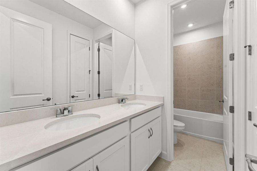 US_SEF_BRIAR_LOT 11_BATH 2