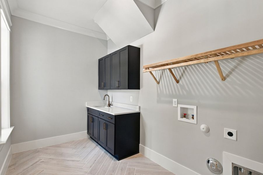 Representative furnished interior of a home built from the The Emerson by RobuckHomes in Stonehenge, Raleigh (Image 133).