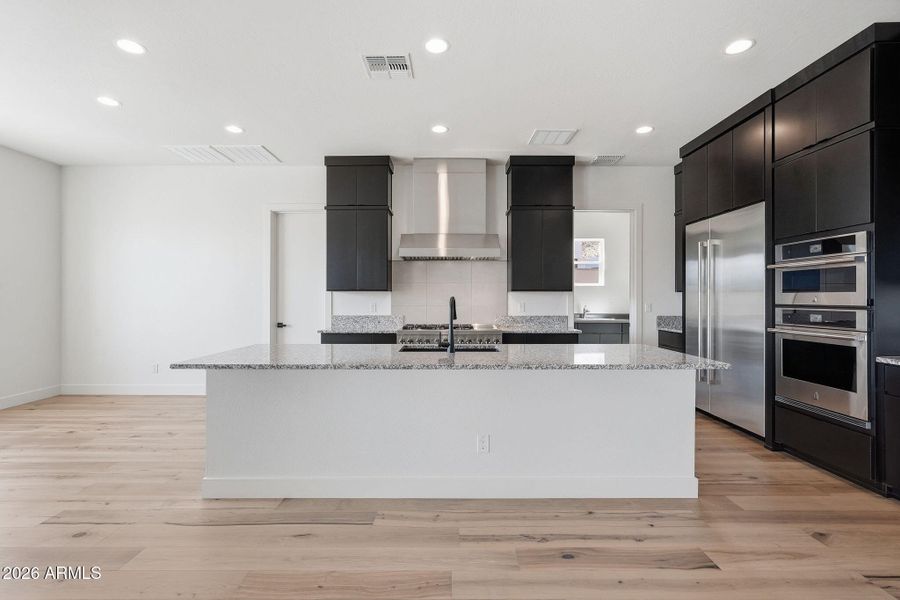 020_ListerPros (1) 020_ListerPros (1)