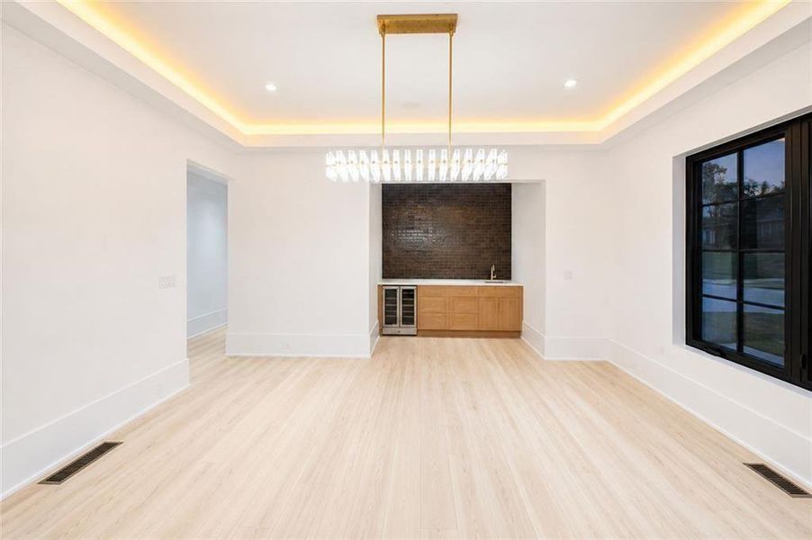 Spacious, unfurnished interior of a new home in , Alpharetta (Image 82).