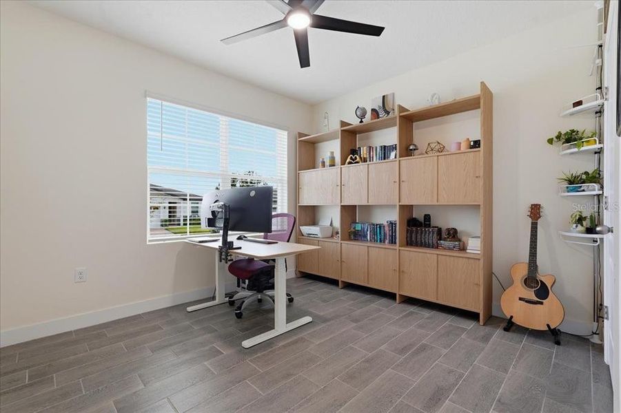 Furnished interior view inside a new home in Eden Hills, Lake Alfred (Image 15).
