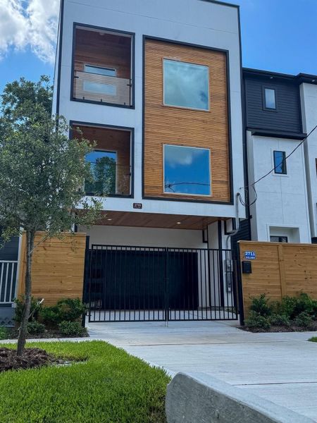 Front exterior of a new home in , Houston, TX, highlighting curb appeal (Image 2). Front exterior of a new home in , Houston, TX, highlighting curb appeal (Image 2).