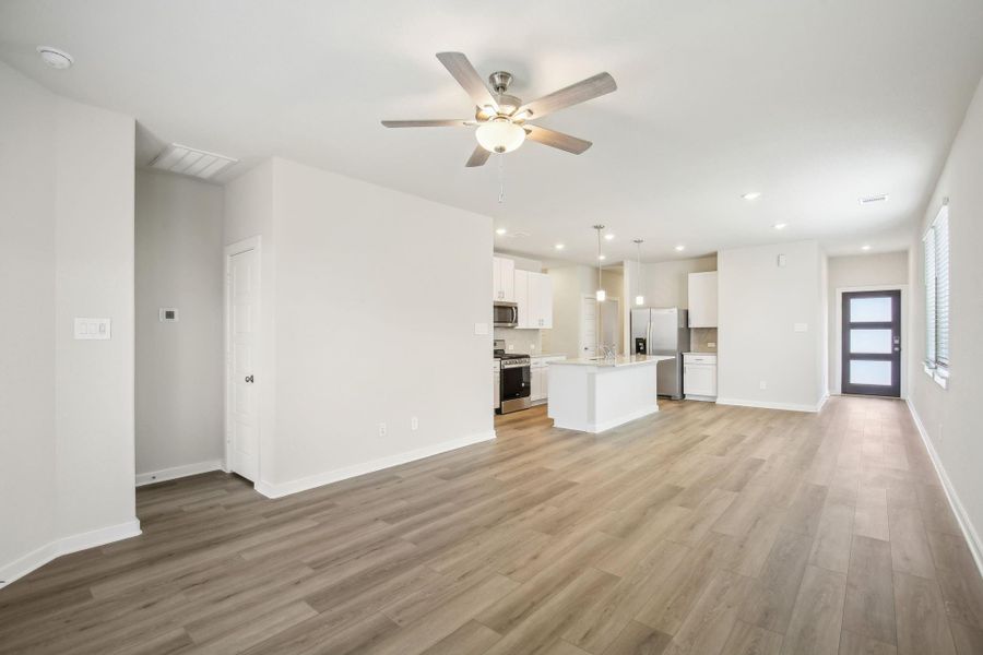 Photo is not of the actual home but is an inspirational photo of builder’s model home and may depict options, furnishings, and/or decorator features that are not included. Photo is not of the actual home but is an inspirational photo of builder’s model home and may depict options, furnishings, and/or decorator features that are not included.