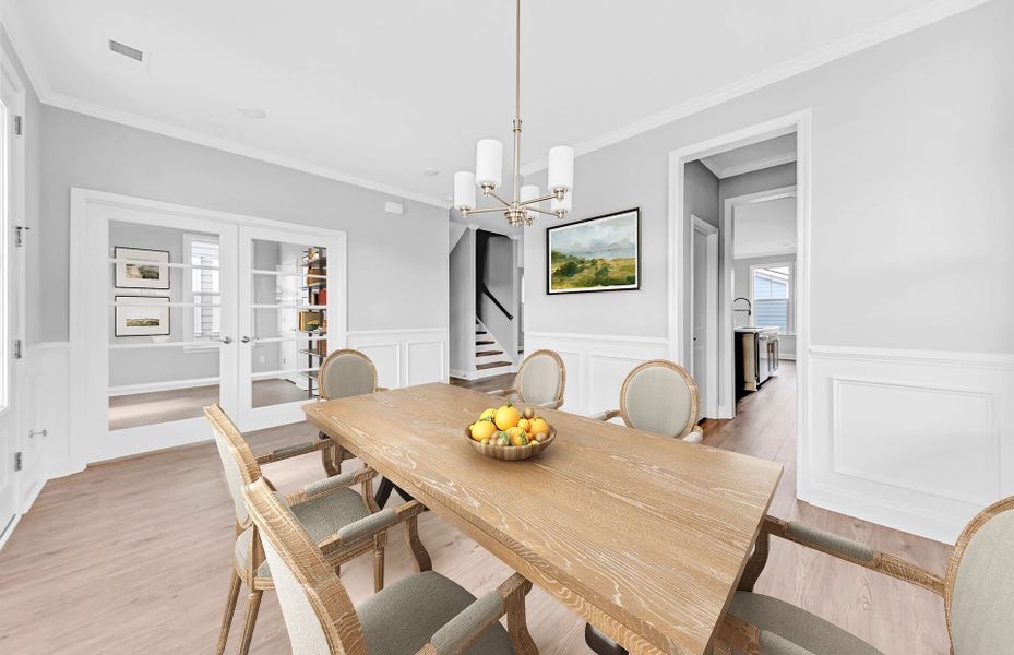 Representative furnished interior of a home built from the Violet by Pulte Homes in Long Savanna, Charleston (Image 10).