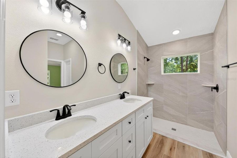 Furnished interior view inside a new home in , Eustis (Image 11).