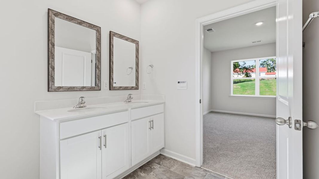 Furnished interior view inside a new home in Benjamin's Grove, Woodruff (Image 11).