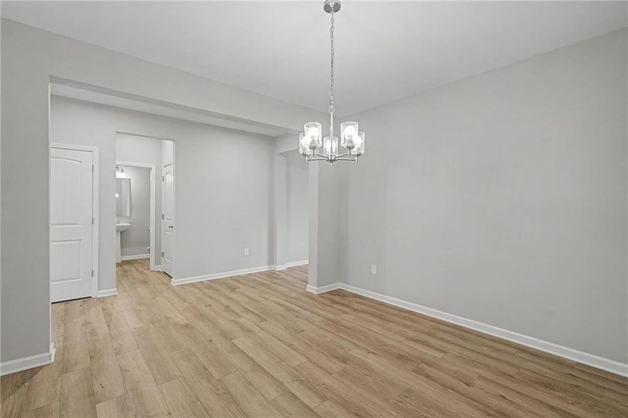 Spacious, unfurnished interior of a new home in Crossvine Estates, Braselton (Image 31).