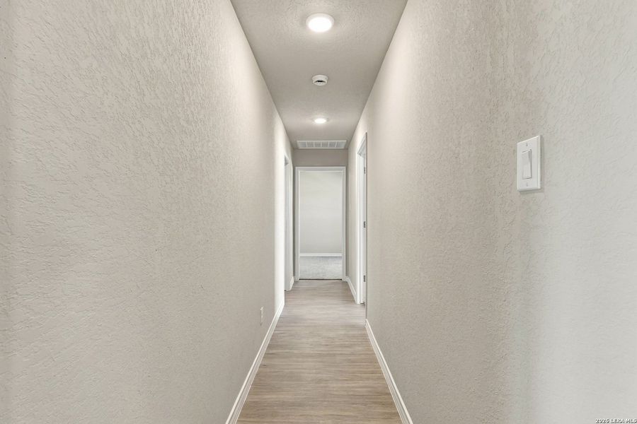 Spacious, unfurnished interior of a new home in , Poteet (Image 22).
