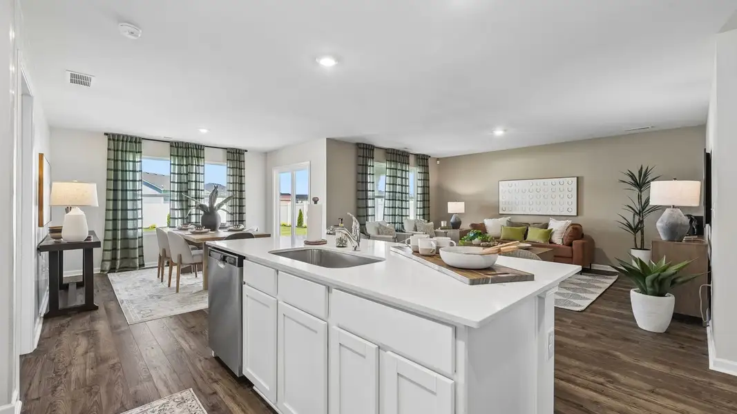 Representative furnished interior of a home built from the Aria by D.R. Horton in CDJ Farms, Portland (Image 34).