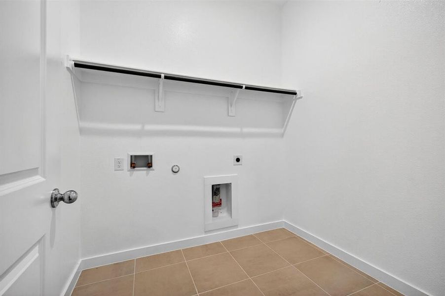 Spacious, unfurnished interior of a new home in Hickory Hill, Sherman (Image 21). Spacious, unfurnished interior of a new home in Hickory Hill, Sherman (Image 21).