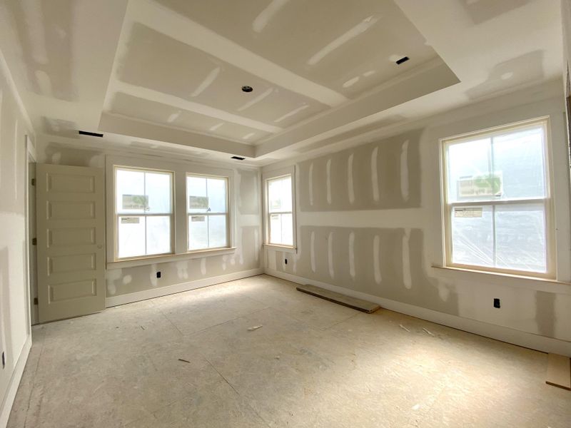 Spacious, unfurnished interior of a new home in Tributary At The Park At Rivers Edge, North Charleston (Image 18).