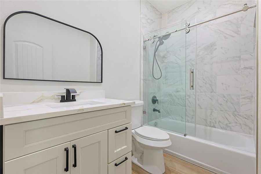 Furnished interior view inside a new home in , Pearland (Image 15).