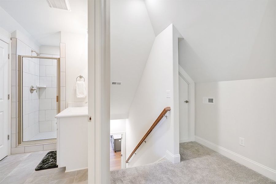 Shelter Bay, Bonus Room