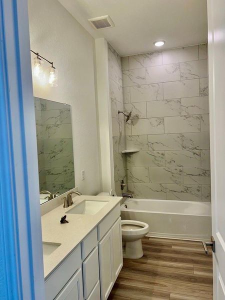 Furnished interior view inside a new home in Easton Park, Austin (Image 13).