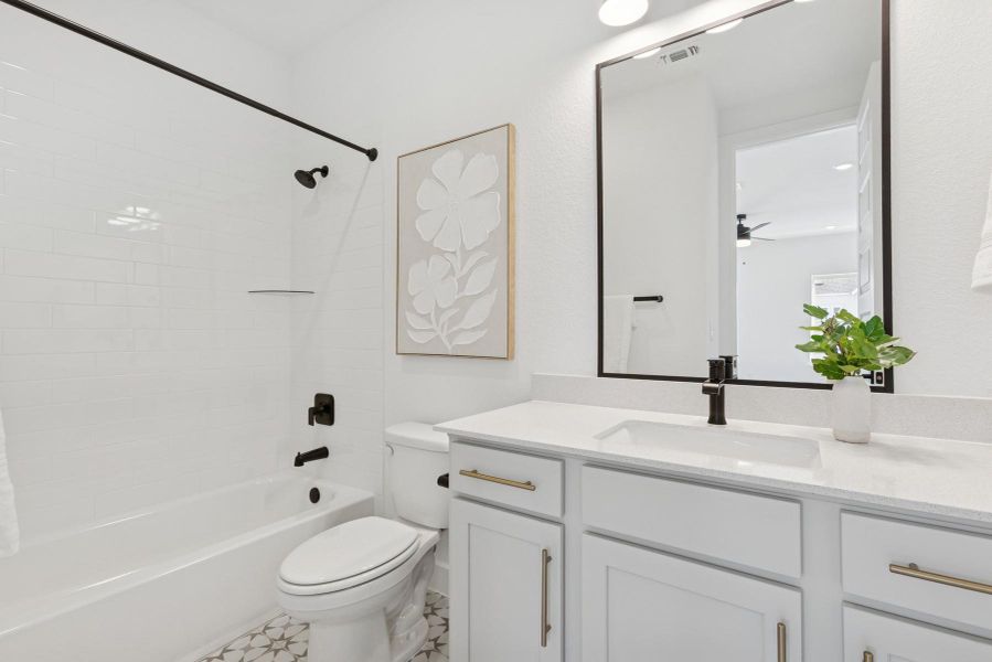 2nd Bathroom 2nd Bathroom