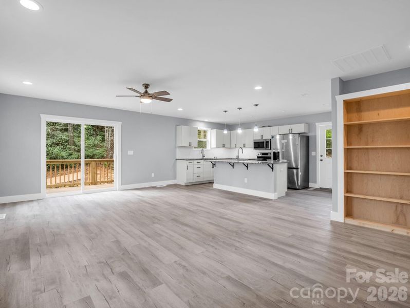Spacious, unfurnished interior of a new home in , Rosman (Image 28). Spacious, unfurnished interior of a new home in , Rosman (Image 28).