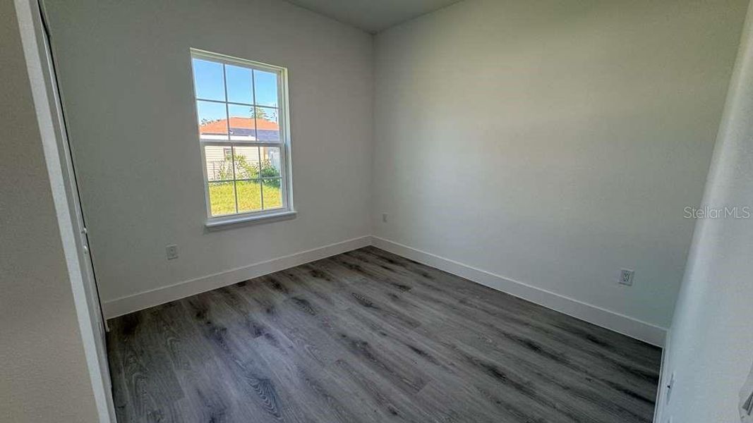 Spacious, unfurnished interior of a new home in , Ocala (Image 15).