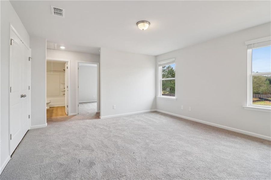 Spacious, unfurnished interior of a new home in Abbotts Crossing, Conyers (Image 48).