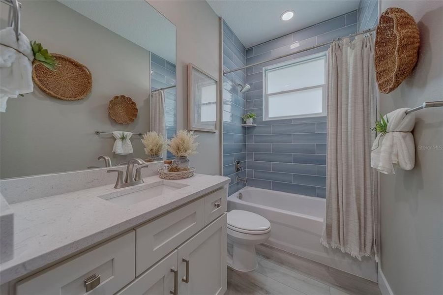 Furnished interior view inside a new home in , Largo (Image 12).