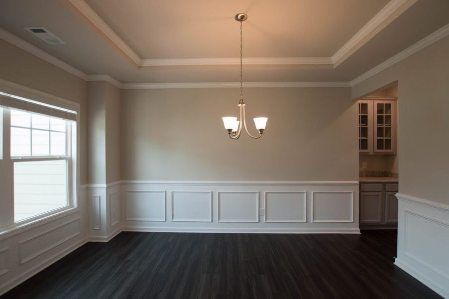 Spacious, unfurnished interior of a new home in Creekside Landing, Dallas (Image 41).