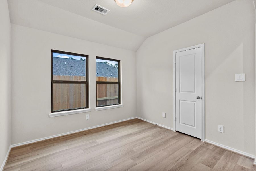 Spacious, unfurnished interior of a new home in The Highlands, Porter (Image 19).