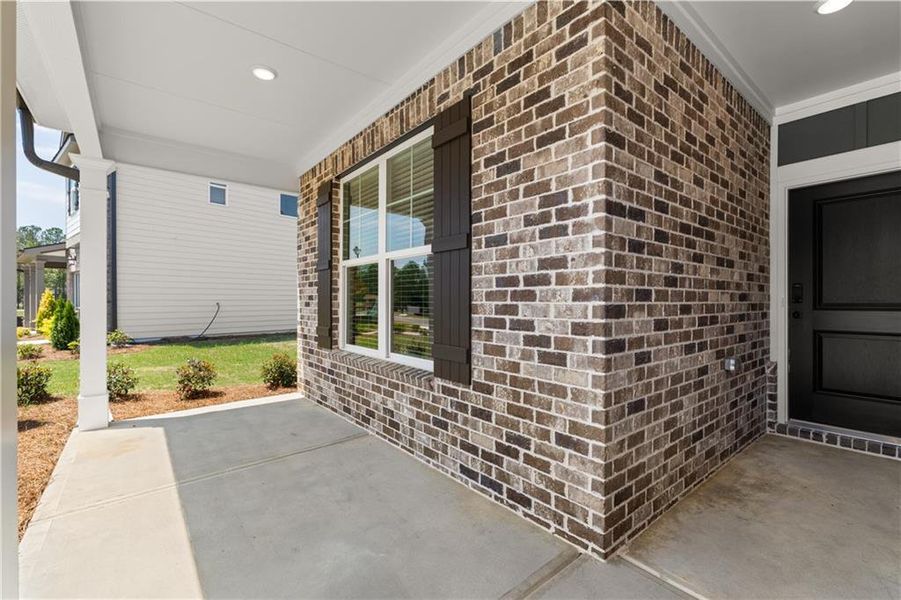 Exterior details and patio area of a home in Hillbrooke Preserve, Conyers (Image 3).