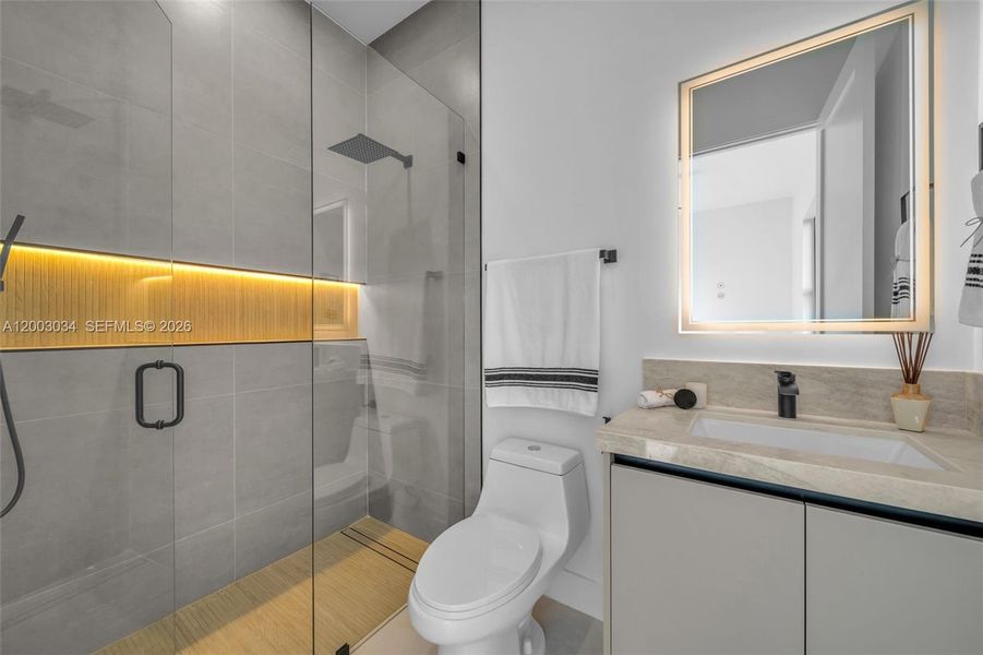 Furnished interior view inside a new home in , Cape Coral (Image 11).