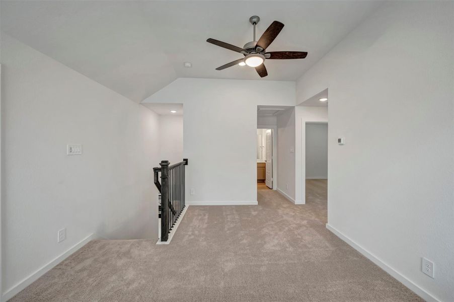 Spacious, unfurnished interior of a new home in Lone Star Landing, Montgomery (Image 31).