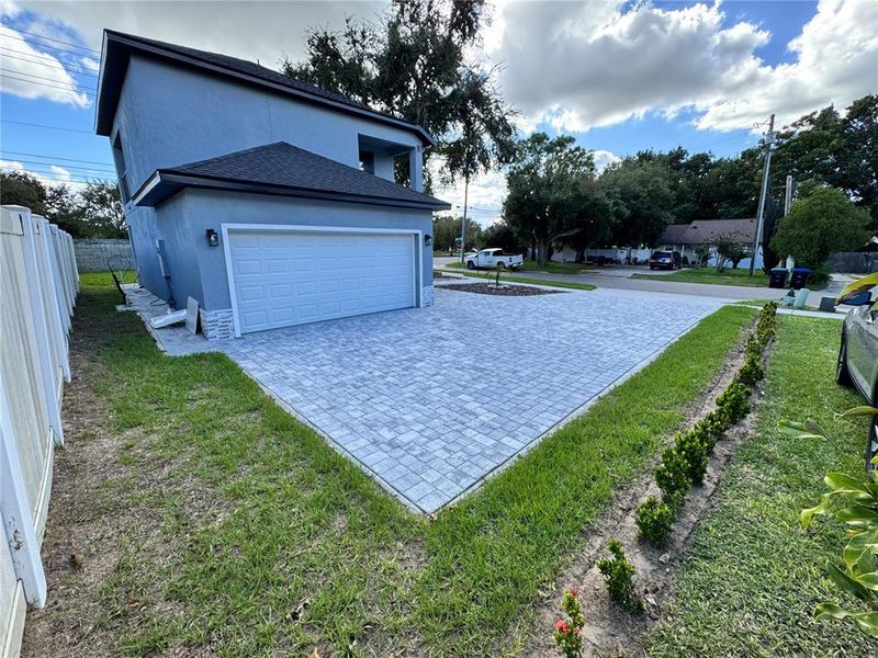 Exterior details and patio area of a home in , Orlando (Image 27). Exterior details and patio area of a home in , Orlando (Image 27).