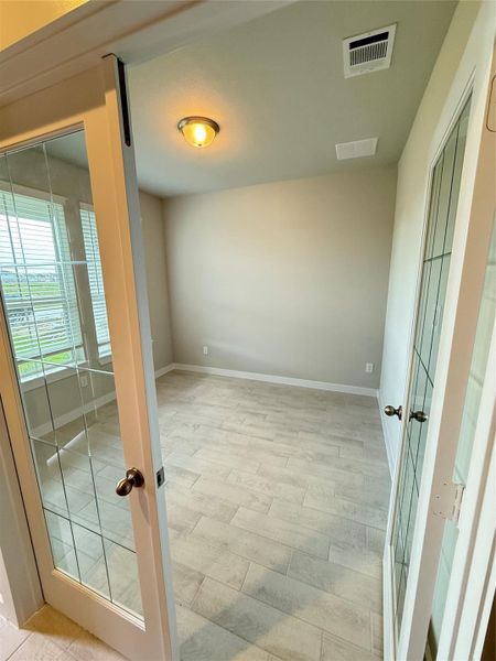 Image 30 of a home in Huntington Place.