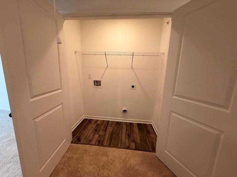 Spacious, unfurnished interior of a new home in Laurelwood, Douglasville (Image 25).