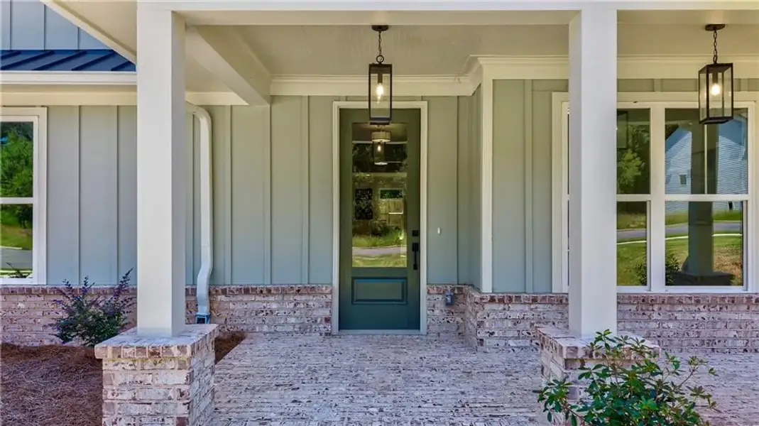 Exterior details and patio area of a home in , Atlanta (Image 35).