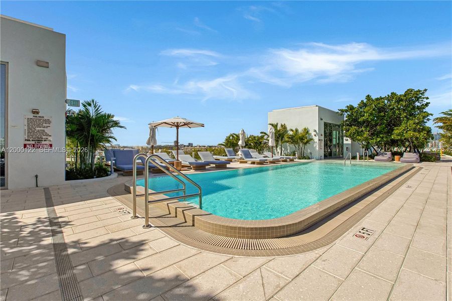 Community amenities in , Miami Beach (Image 75).