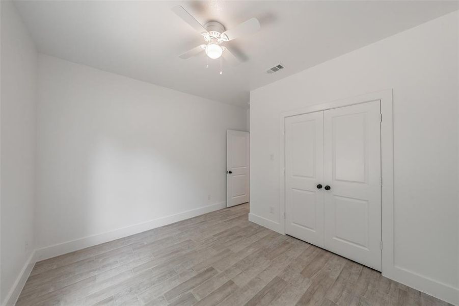 Spacious, unfurnished interior of a new home in , Dallas (Image 28).
