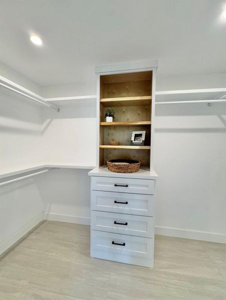 Furnished interior view inside a new home in , Lexington (Image 13).