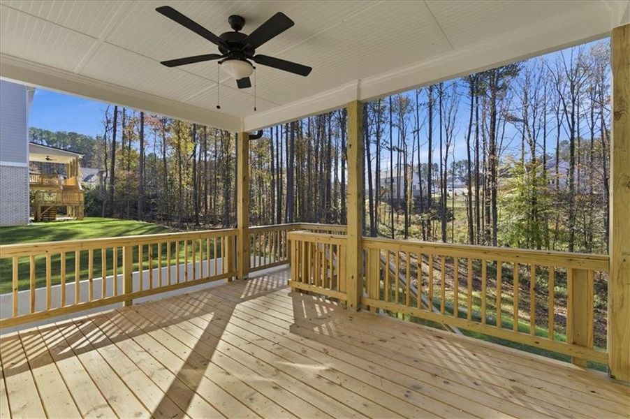 Exterior details and patio area of a home in Ford Landing, Acworth (Image 34).